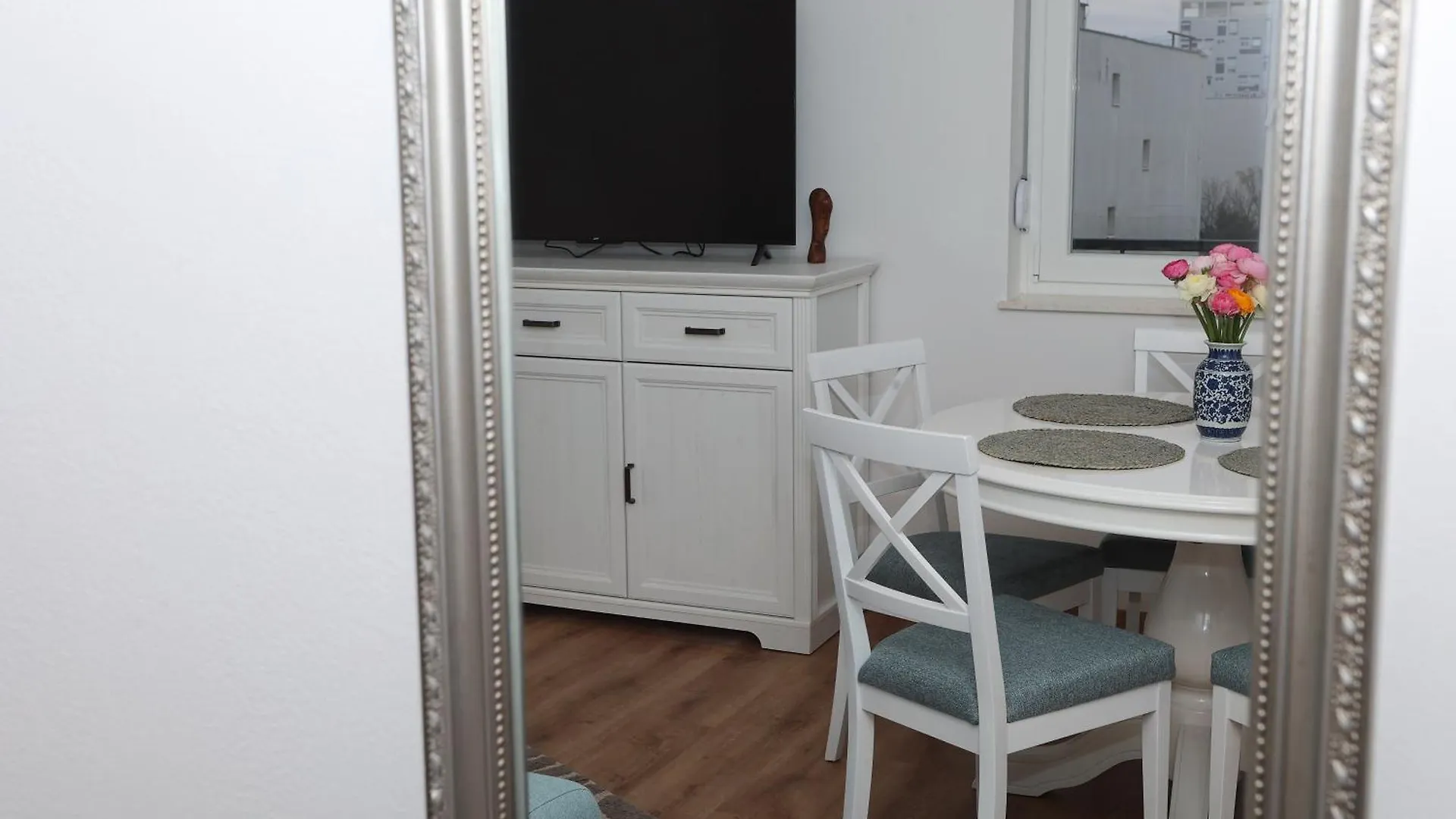Sunsetview Apartment With Balcony Σπλιτ