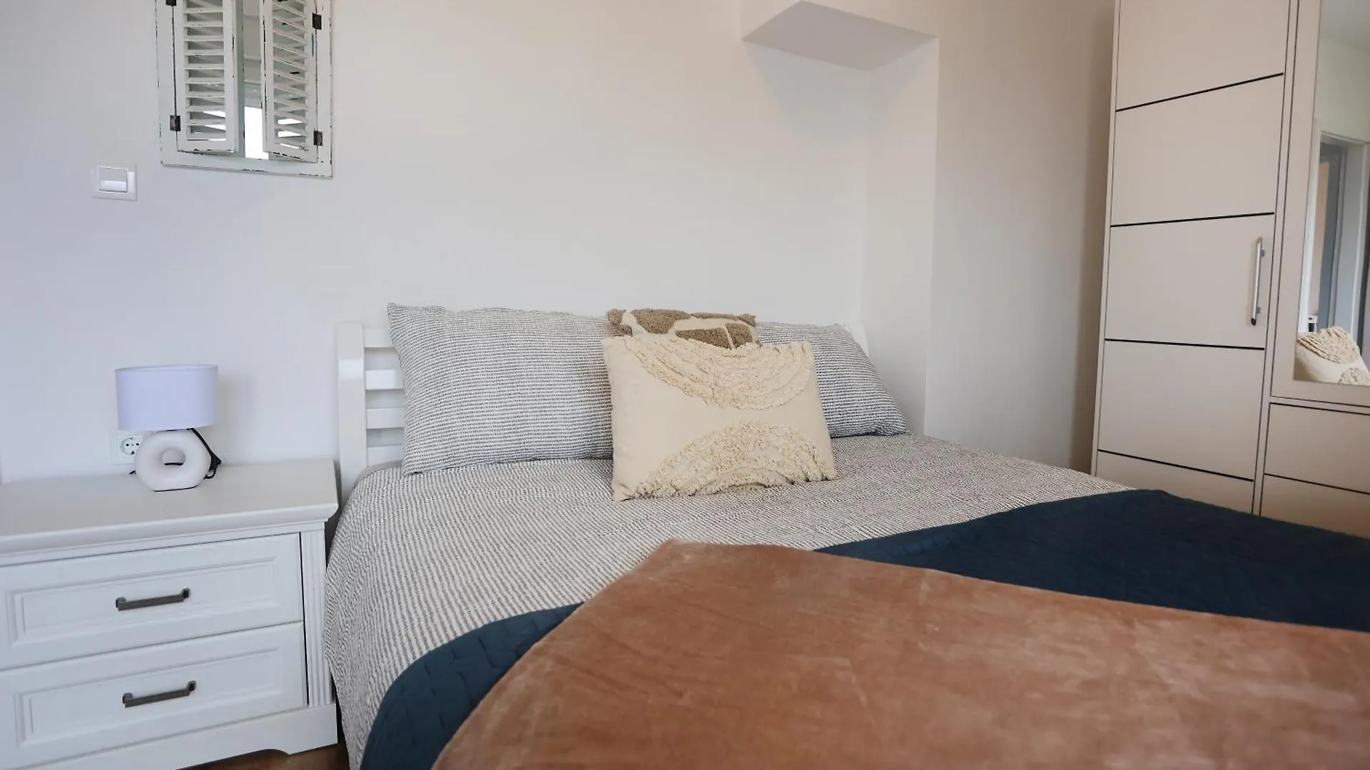 Sunsetview Apartment With Balcony Σπλιτ